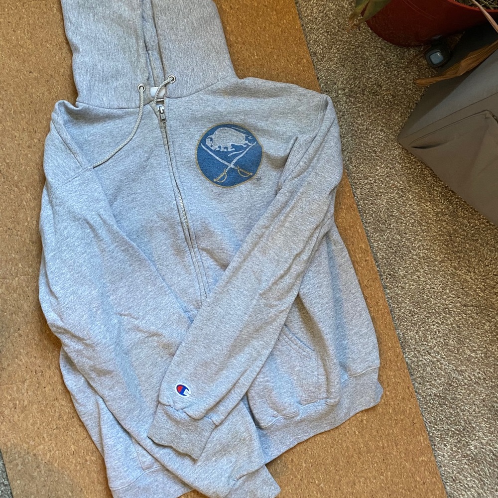 Men’s medium Sabers sweatshirt